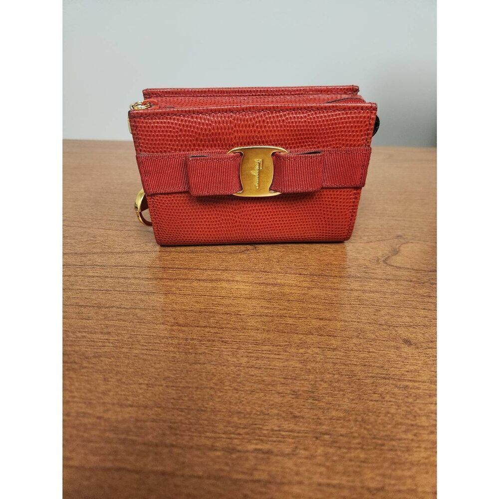 Salvatore Ferragamo RED Vara Ribbon Pouch Leather #223057 (PF)